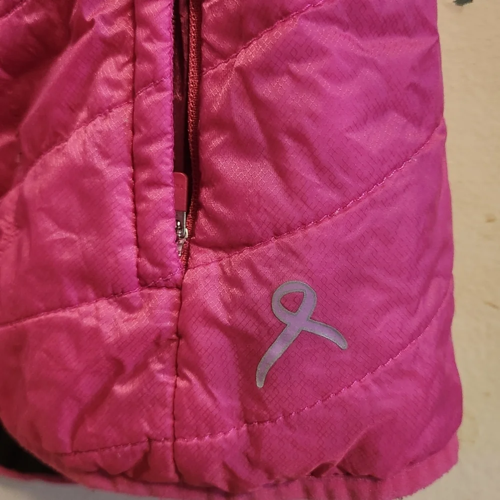 Running Room Women's Reversible Quilted Vest Pink/Black Size Small - Picture 4 of 6